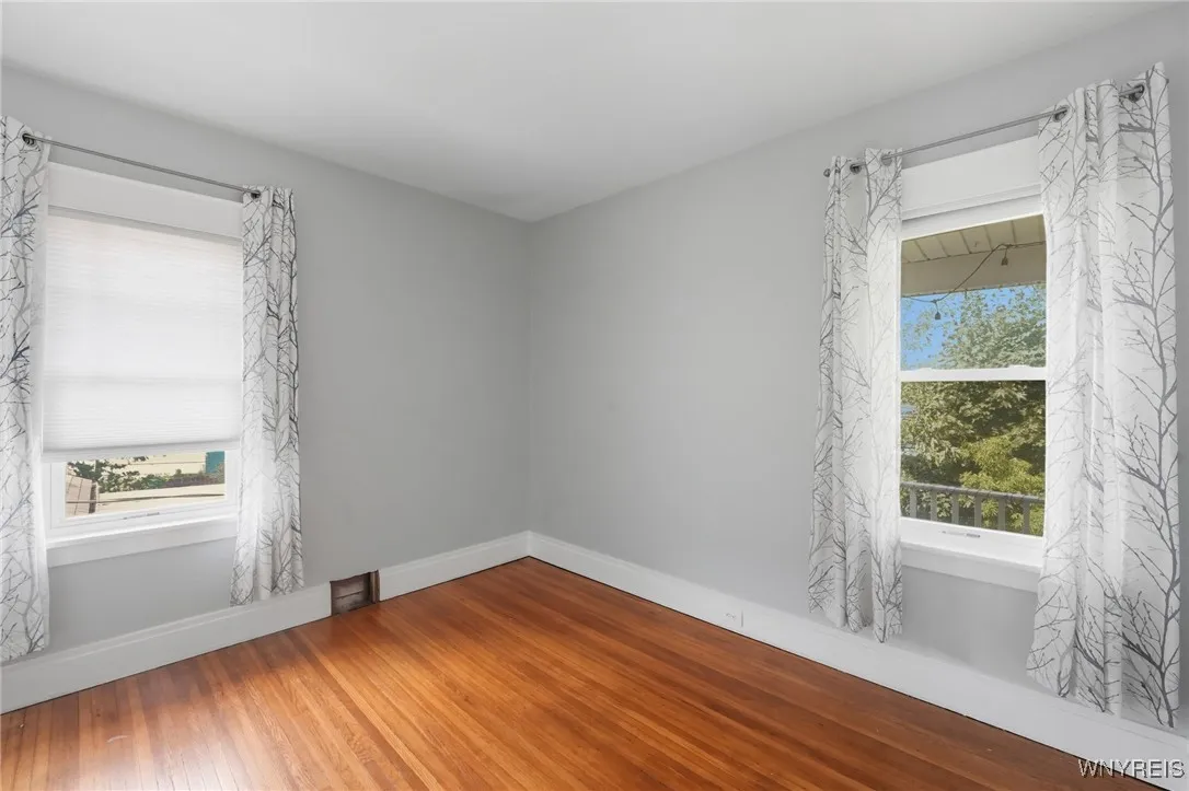 168 Villa Avenue Upper, Buffalo, New York 14216, Buffalo, New York 14216, 3 Bedrooms Bedrooms, 6 Rooms Rooms,1 BathroomBathrooms,Residential Lease,For Rent,168 Villa Avenue Upper, Buffalo, New York 14216,0,B1638677