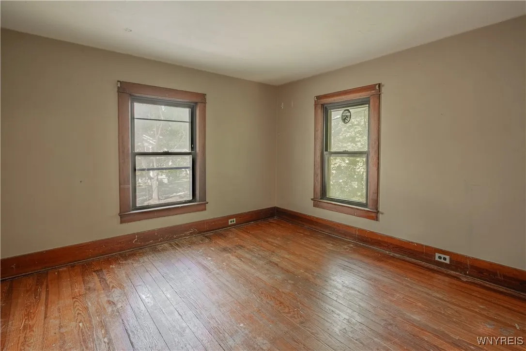 411 Washburn Street, Lockport City, New York 14094, Lockport City, New York 14094, 3 Bedrooms Bedrooms, 7 Rooms Rooms,1 BathroomBathrooms,Residential,For Sale,411 Washburn Street, Lockport City, New York 14094,0,B1639114
