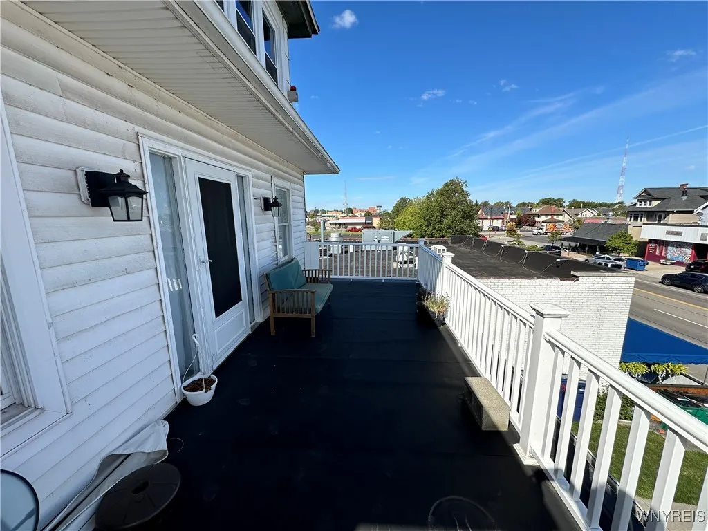 1133 Hertel Avenue 2, Buffalo, New York 14216, Buffalo, New York 14216, 3 Bedrooms Bedrooms, 5 Rooms Rooms,1 BathroomBathrooms,Residential Lease,For Rent,1133 Hertel Avenue 2, Buffalo, New York 14216,0,B1639099