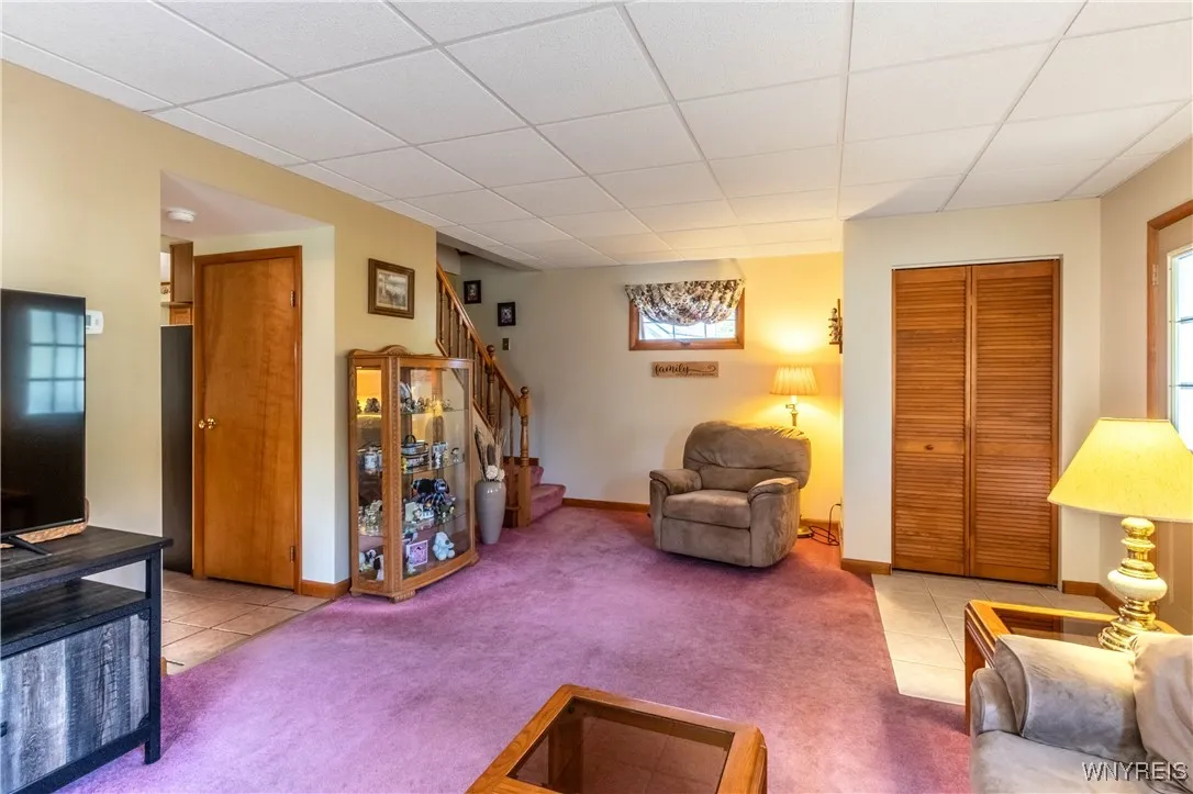 8106 East Britton Drive, Niagara, New York 14304, Niagara, New York 14304, 3 Bedrooms Bedrooms, 8 Rooms Rooms,1 BathroomBathrooms,Residential,For Sale,8106 East Britton Drive, Niagara, New York 14304,0,B1639060