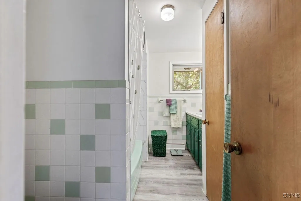 248 Scottholm Terrace, Syracuse, New York 13224, Syracuse, New York 13224, 4 Bedrooms Bedrooms, 9 Rooms Rooms,2 BathroomsBathrooms,Residential,For Sale,248 Scottholm Terrace, Syracuse, New York 13224,0,S1638699