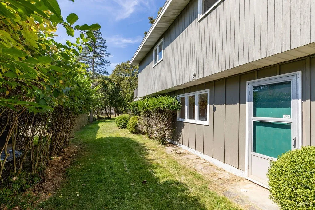 248 Scottholm Terrace, Syracuse, New York 13224, Syracuse, New York 13224, 4 Bedrooms Bedrooms, 9 Rooms Rooms,2 BathroomsBathrooms,Residential,For Sale,248 Scottholm Terrace, Syracuse, New York 13224,0,S1638699