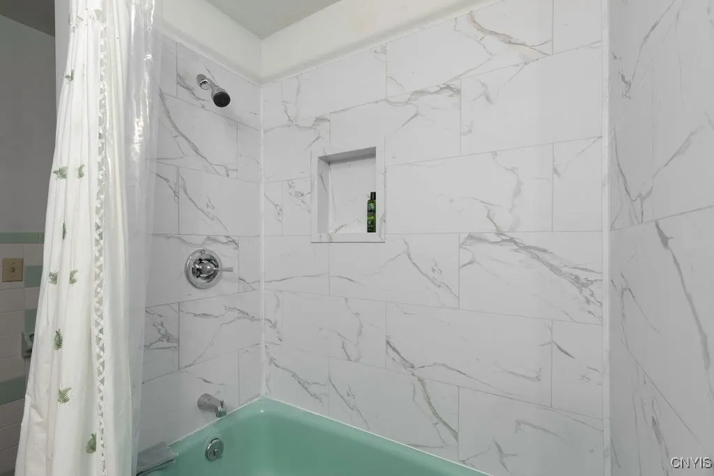248 Scottholm Terrace, Syracuse, New York 13224, Syracuse, New York 13224, 4 Bedrooms Bedrooms, 9 Rooms Rooms,2 BathroomsBathrooms,Residential,For Sale,248 Scottholm Terrace, Syracuse, New York 13224,0,S1638699