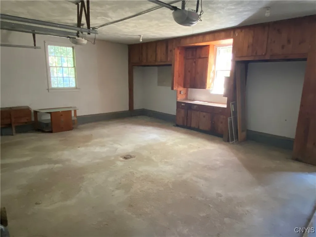 103 Paris Road, New Hartford, New York 13413, New Hartford, New York 13413, 4 Bedrooms Bedrooms, 8 Rooms Rooms,2 BathroomsBathrooms,Residential,For Sale,103 Paris Road, New Hartford, New York 13413,0,S1639139