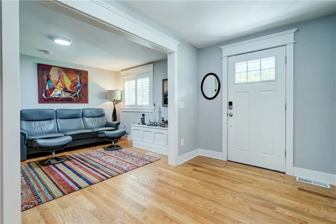 255 Woodland Road, Pittsford, New York 14534, Pittsford, New York 14534, 4 Bedrooms Bedrooms, 10 Rooms Rooms,3 BathroomsBathrooms,Residential,Closed,255 Woodland Road, Pittsford, New York 14534,0,R1639153