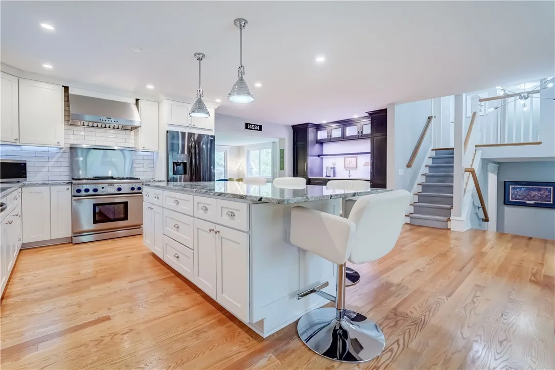 255 Woodland Road, Pittsford, New York 14534, Pittsford, New York 14534, 4 Bedrooms Bedrooms, 10 Rooms Rooms,3 BathroomsBathrooms,Residential,Closed,255 Woodland Road, Pittsford, New York 14534,0,R1639153