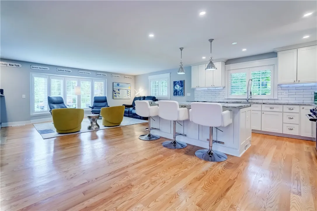 255 Woodland Road, Pittsford, New York 14534, Pittsford, New York 14534, 4 Bedrooms Bedrooms, 10 Rooms Rooms,3 BathroomsBathrooms,Residential,Closed,255 Woodland Road, Pittsford, New York 14534,0,R1639153