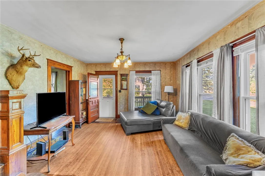 698 Mineral Springs Road, Cobleskill, New York 120, Cobleskill, New York 12043, 4 Bedrooms Bedrooms, 11 Rooms Rooms,2 BathroomsBathrooms,Residential,Closed,698 Mineral Springs Road, Cobleskill, New York 120,0,R1639144