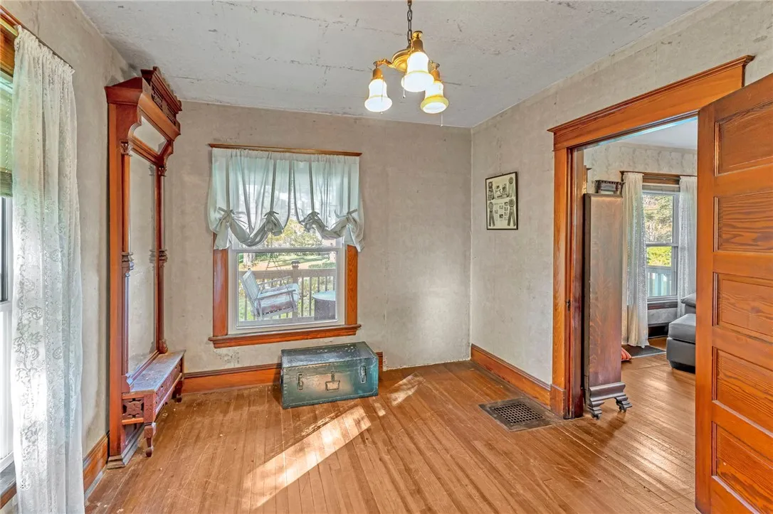 698 Mineral Springs Road, Cobleskill, New York 120, Cobleskill, New York 12043, 4 Bedrooms Bedrooms, 11 Rooms Rooms,2 BathroomsBathrooms,Residential,Closed,698 Mineral Springs Road, Cobleskill, New York 120,0,R1639144