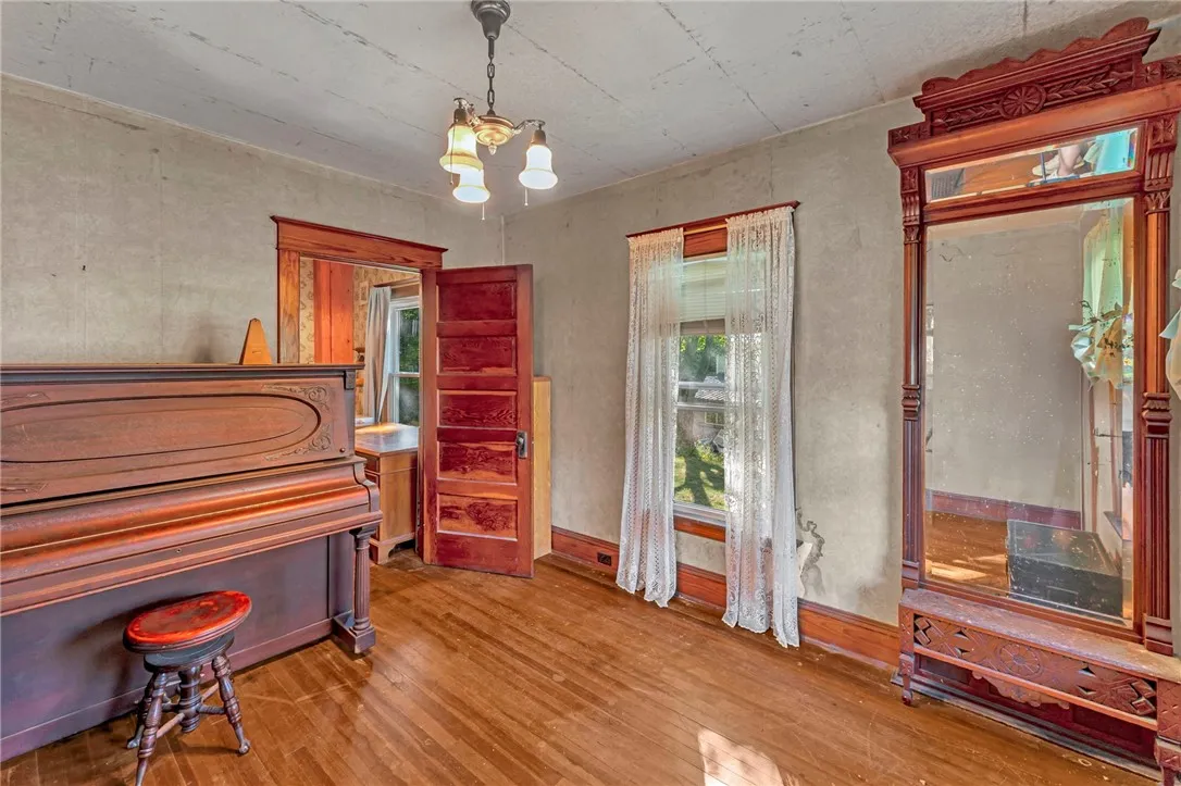 698 Mineral Springs Road, Cobleskill, New York 120, Cobleskill, New York 12043, 4 Bedrooms Bedrooms, 11 Rooms Rooms,2 BathroomsBathrooms,Residential,Closed,698 Mineral Springs Road, Cobleskill, New York 120,0,R1639144