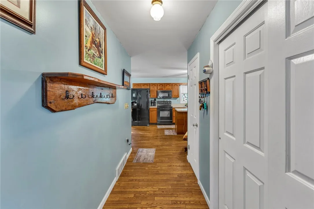 698 Mineral Springs Road, Cobleskill, New York 120, Cobleskill, New York 12043, 4 Bedrooms Bedrooms, 11 Rooms Rooms,2 BathroomsBathrooms,Residential,Closed,698 Mineral Springs Road, Cobleskill, New York 120,0,R1639144