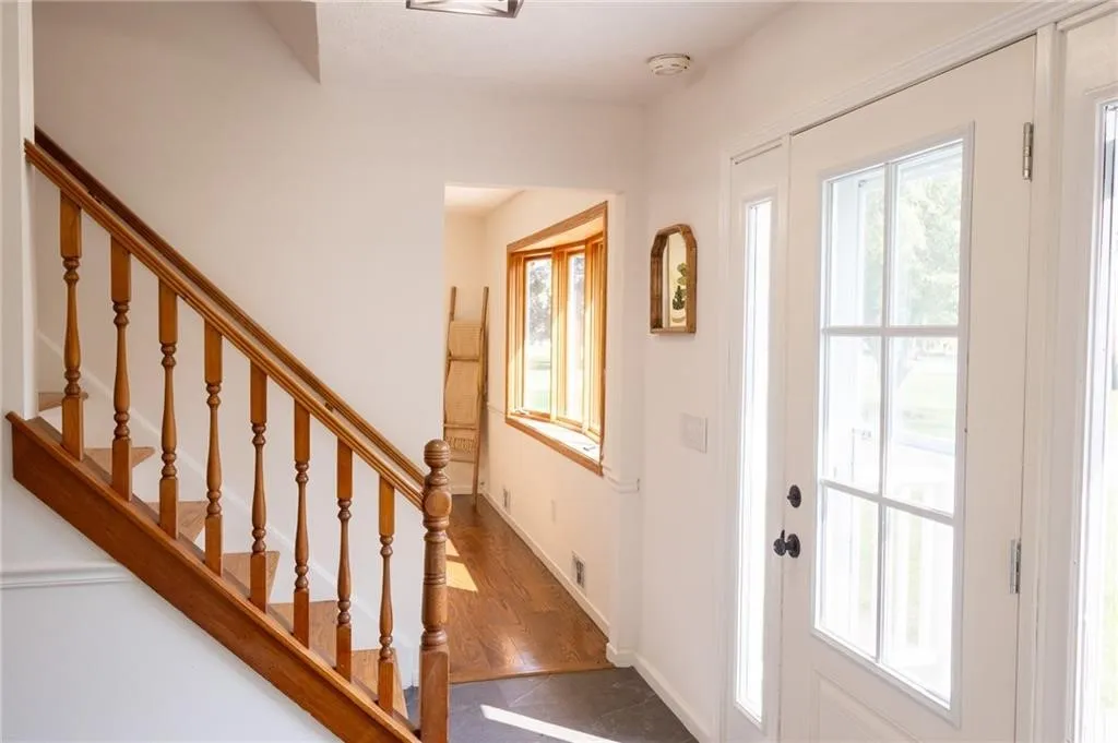 373 East Street, Pittsford, New York 14534, Pittsford, New York 14534, 5 Bedrooms Bedrooms, 9 Rooms Rooms,2 BathroomsBathrooms,Residential,Closed,373 East Street, Pittsford, New York 14534,0,R1639126