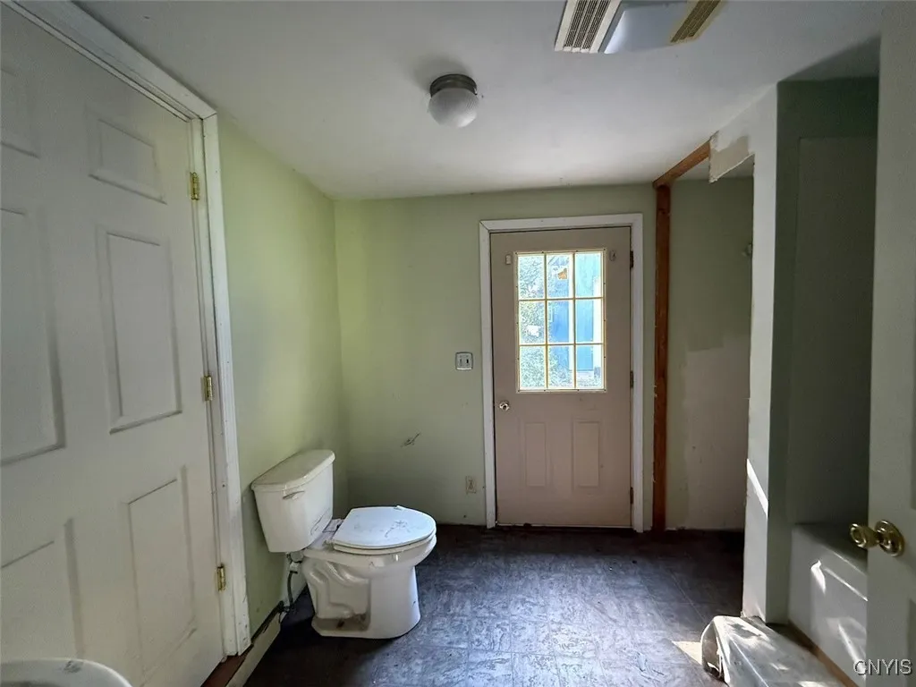 833 County Route 14, Granby, New York 13069, Granby, New York 13069, 4 Bedrooms Bedrooms, 11 Rooms Rooms,3 BathroomsBathrooms,Residential,Closed,833 County Route 14, Granby, New York 13069,0,S1638735