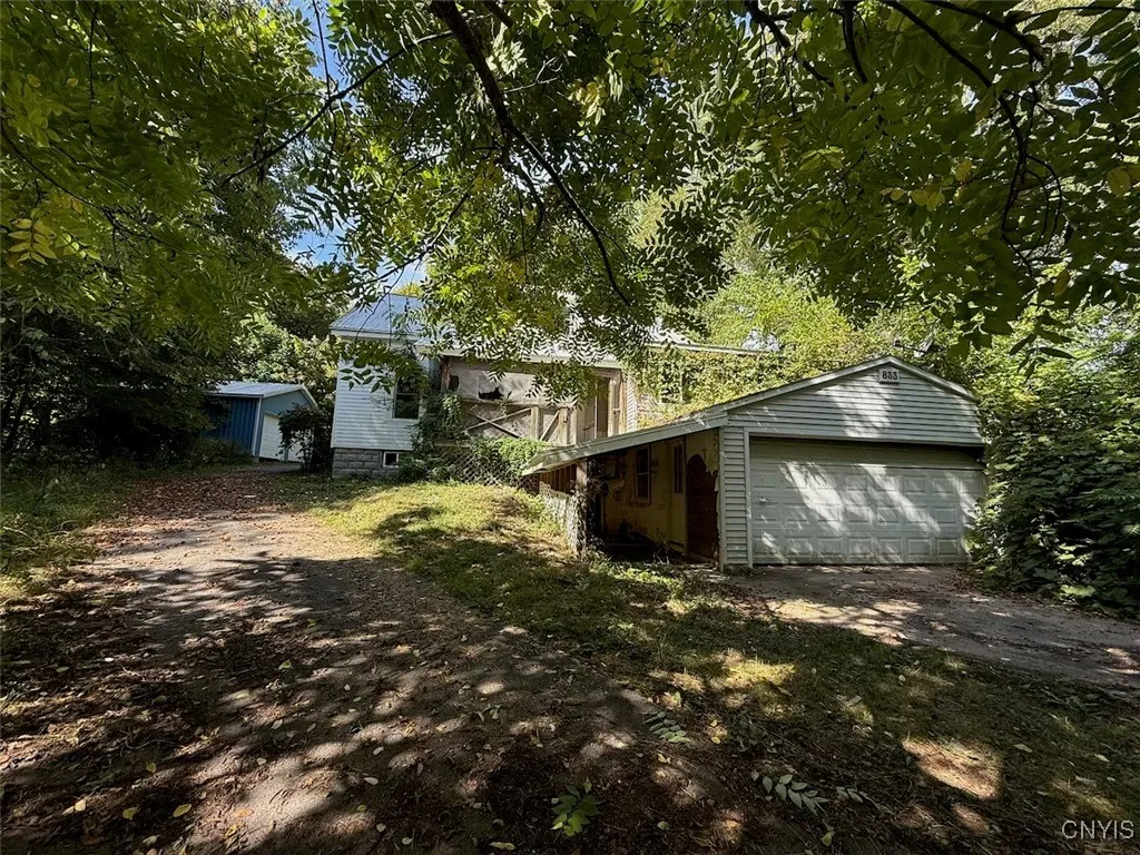 833 County Route 14, Granby, New York 13069, Granby, New York 13069, 4 Bedrooms Bedrooms, 11 Rooms Rooms,3 BathroomsBathrooms,Residential,Closed,833 County Route 14, Granby, New York 13069,0,S1638735