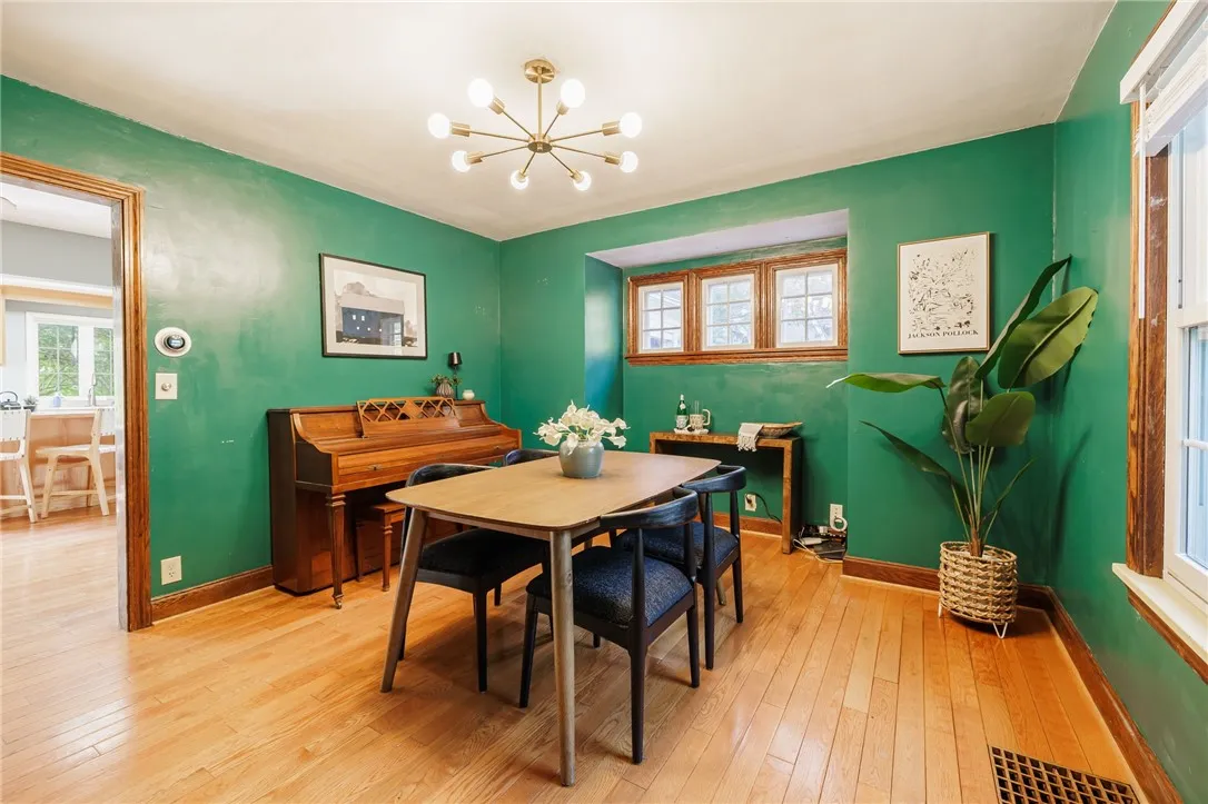 12 Westwood Drive, Perinton, New York 14445, Perinton, New York 14445, 2 Bedrooms Bedrooms, 7 Rooms Rooms,2 BathroomsBathrooms,Residential,Closed,12 Westwood Drive, Perinton, New York 14445,0,R1632006