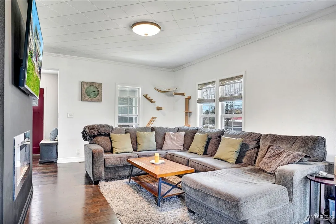 2028 Lakeview Road, Hamburg, New York 14085, Hamburg, New York 14085, 3 Bedrooms Bedrooms, 7 Rooms Rooms,2 BathroomsBathrooms,Residential,For Sale,2028 Lakeview Road, Hamburg, New York 14085,0,B1639158