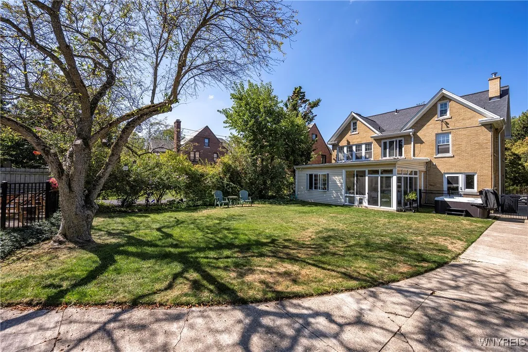 279 Beard Avenue, Buffalo, New York 14214, Buffalo, New York 14214, 3 Bedrooms Bedrooms, 12 Rooms Rooms,3 BathroomsBathrooms,Residential,For Sale,279 Beard Avenue, Buffalo, New York 14214,0,B1637923