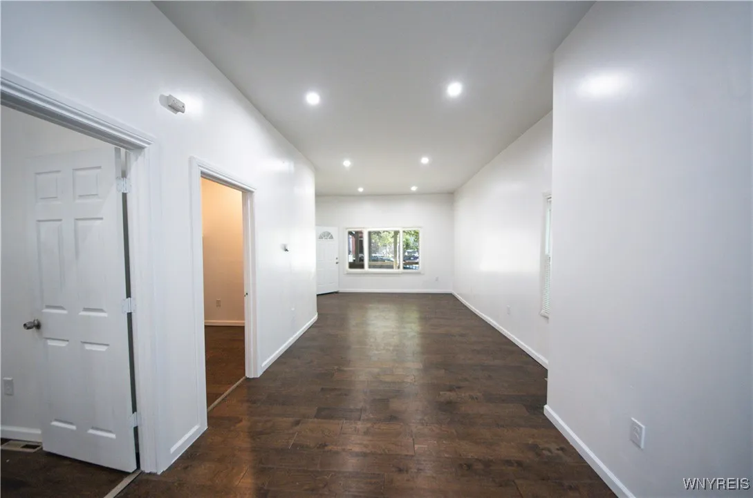 392 Fargo Avenue 2, Buffalo, New York 14213, Buffalo, New York 14213, 6 Bedrooms Bedrooms, ,2 BathroomsBathrooms,Residential,For Sale,392 Fargo Avenue 2, Buffalo, New York 14213,0,B1639167