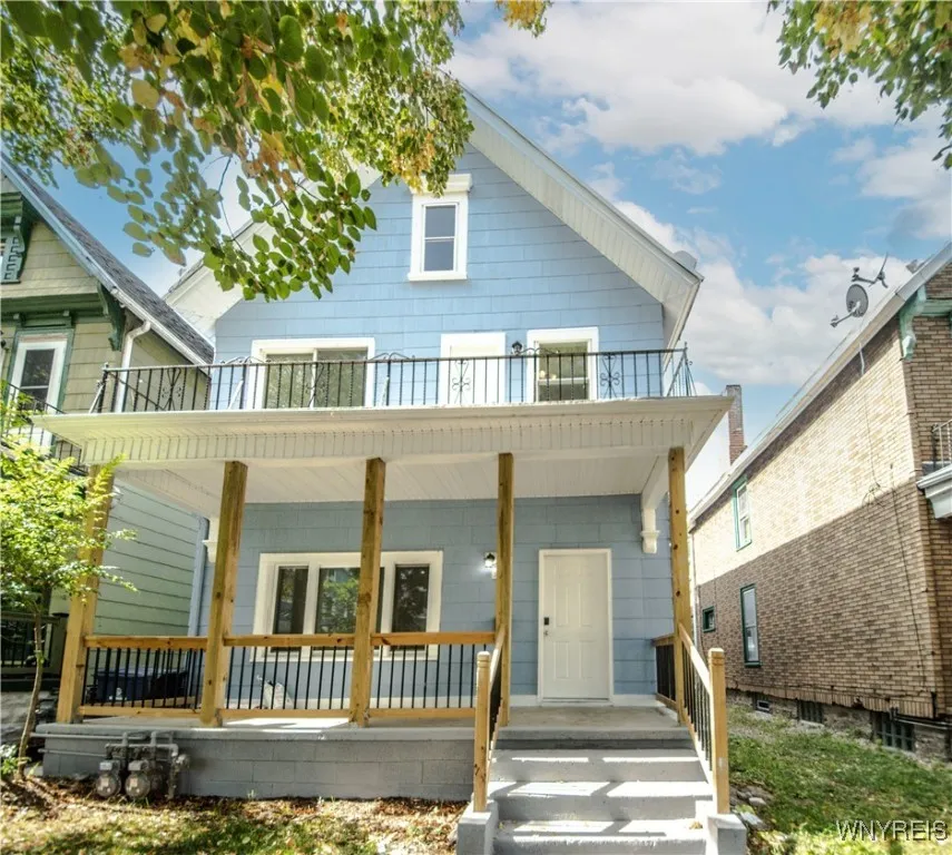 392 Fargo Avenue 2, Buffalo, New York 14213, Buffalo, New York 14213, 6 Bedrooms Bedrooms, ,2 BathroomsBathrooms,Residential,For Sale,392 Fargo Avenue 2, Buffalo, New York 14213,0,B1639167