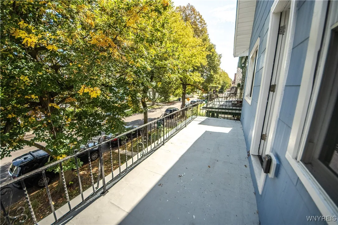 392 Fargo Avenue 2, Buffalo, New York 14213, Buffalo, New York 14213, 6 Bedrooms Bedrooms, ,2 BathroomsBathrooms,Residential,For Sale,392 Fargo Avenue 2, Buffalo, New York 14213,0,B1639167