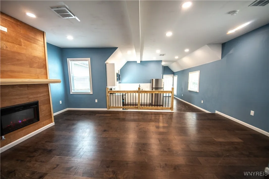 392 Fargo Avenue 2, Buffalo, New York 14213, Buffalo, New York 14213, 6 Bedrooms Bedrooms, ,2 BathroomsBathrooms,Residential,For Sale,392 Fargo Avenue 2, Buffalo, New York 14213,0,B1639167