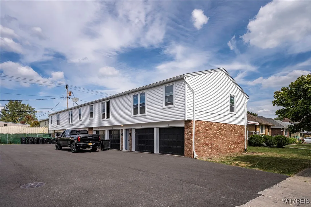 2473 Elmwood Avenue, Tonawanda, New York 14217, Tonawanda, New York 14217, 14 Bedrooms Bedrooms, ,Multi Family,For Sale,2473 Elmwood Avenue, Tonawanda, New York 14217,0,B1638433