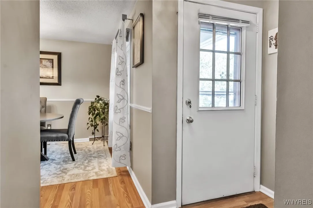 110 Stepping Stone Lane, Orchard Park, New York 14, Orchard Park, New York 14127, 2 Bedrooms Bedrooms, 8 Rooms Rooms,1 BathroomBathrooms,Residential,For Sale,110 Stepping Stone Lane, Orchard Park, New York 14,0,B1638330
