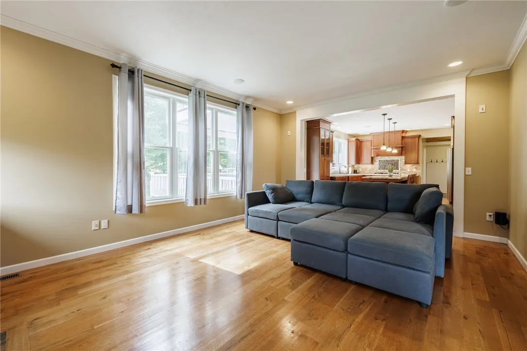 255 Gallant Fox Lane, Webster, New York 14580, Webster, New York 14580, 5 Bedrooms Bedrooms, 15 Rooms Rooms,3 BathroomsBathrooms,Residential,Closed,255 Gallant Fox Lane, Webster, New York 14580,0,R1633666