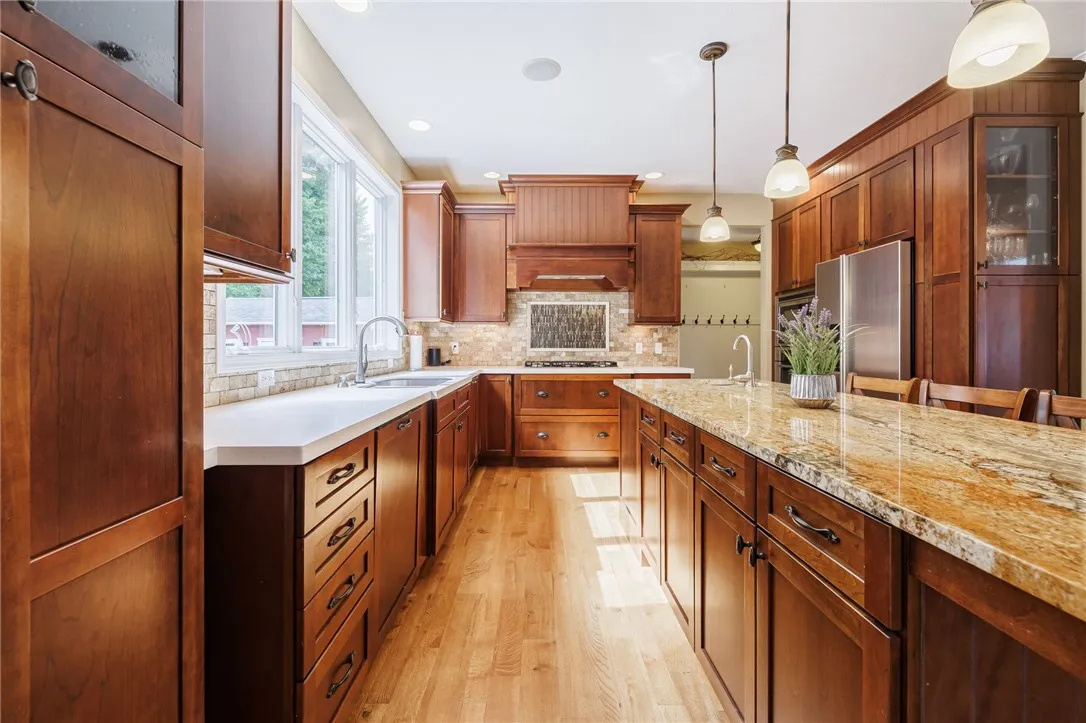 255 Gallant Fox Lane, Webster, New York 14580, Webster, New York 14580, 5 Bedrooms Bedrooms, 15 Rooms Rooms,3 BathroomsBathrooms,Residential,Closed,255 Gallant Fox Lane, Webster, New York 14580,0,R1633666