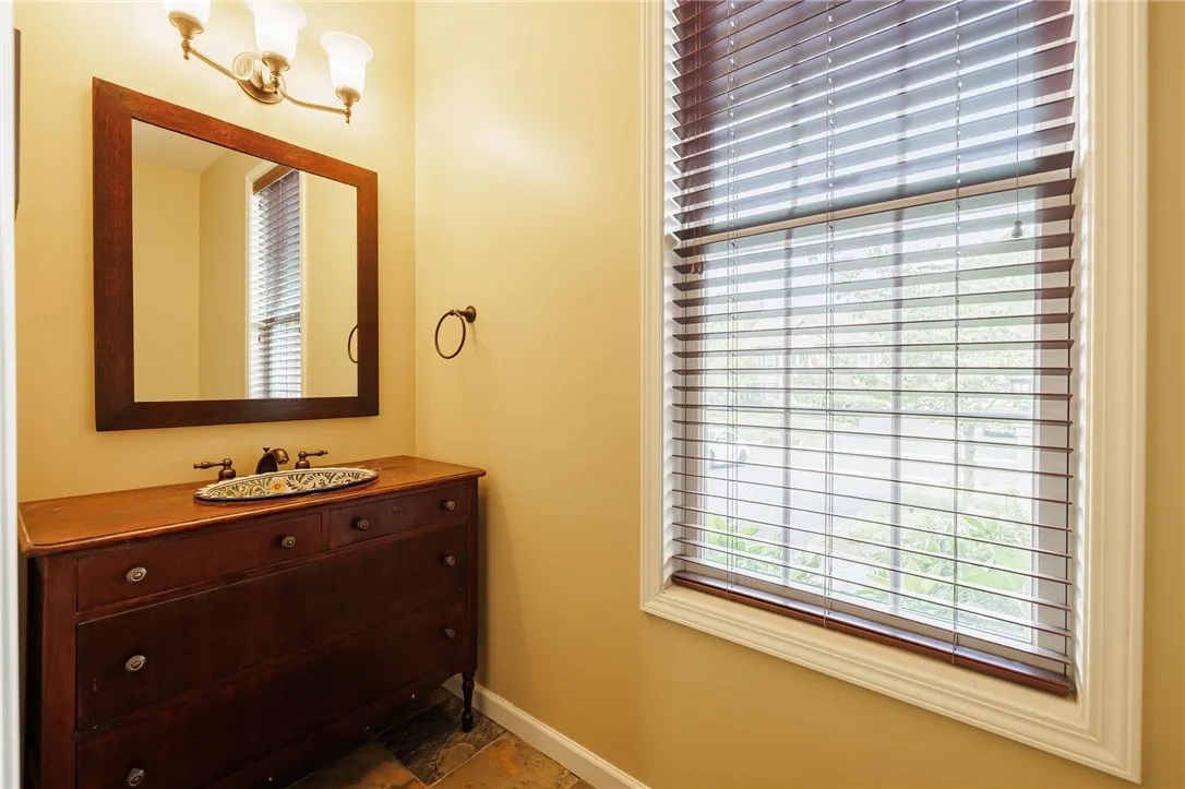 255 Gallant Fox Lane, Webster, New York 14580, Webster, New York 14580, 5 Bedrooms Bedrooms, 15 Rooms Rooms,3 BathroomsBathrooms,Residential,Closed,255 Gallant Fox Lane, Webster, New York 14580,0,R1633666