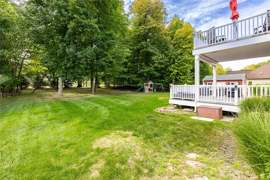 255 Gallant Fox Lane, Webster, New York 14580, Webster, New York 14580, 5 Bedrooms Bedrooms, 15 Rooms Rooms,3 BathroomsBathrooms,Residential,Closed,255 Gallant Fox Lane, Webster, New York 14580,0,R1633666