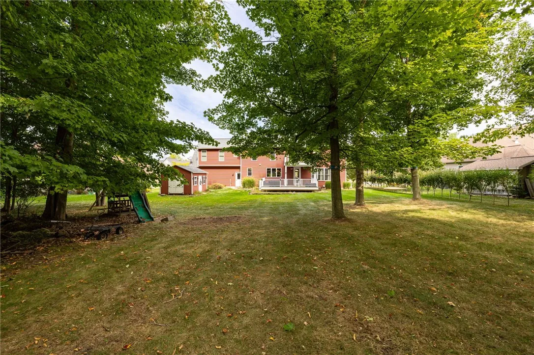 255 Gallant Fox Lane, Webster, New York 14580, Webster, New York 14580, 5 Bedrooms Bedrooms, 15 Rooms Rooms,3 BathroomsBathrooms,Residential,Closed,255 Gallant Fox Lane, Webster, New York 14580,0,R1633666