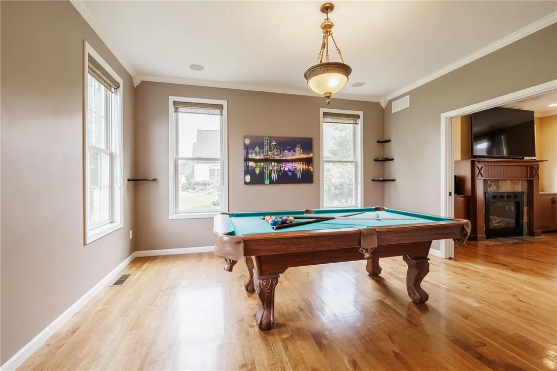 255 Gallant Fox Lane, Webster, New York 14580, Webster, New York 14580, 5 Bedrooms Bedrooms, 15 Rooms Rooms,3 BathroomsBathrooms,Residential,Closed,255 Gallant Fox Lane, Webster, New York 14580,0,R1633666