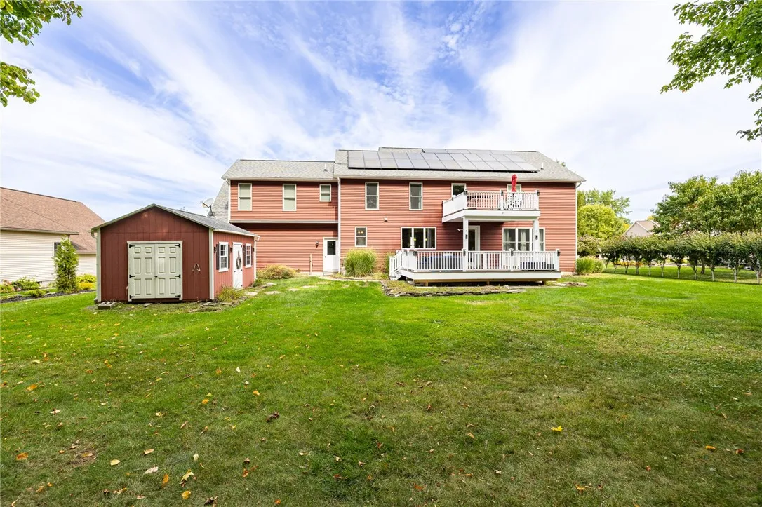 255 Gallant Fox Lane, Webster, New York 14580, Webster, New York 14580, 5 Bedrooms Bedrooms, 15 Rooms Rooms,3 BathroomsBathrooms,Residential,Closed,255 Gallant Fox Lane, Webster, New York 14580,0,R1633666