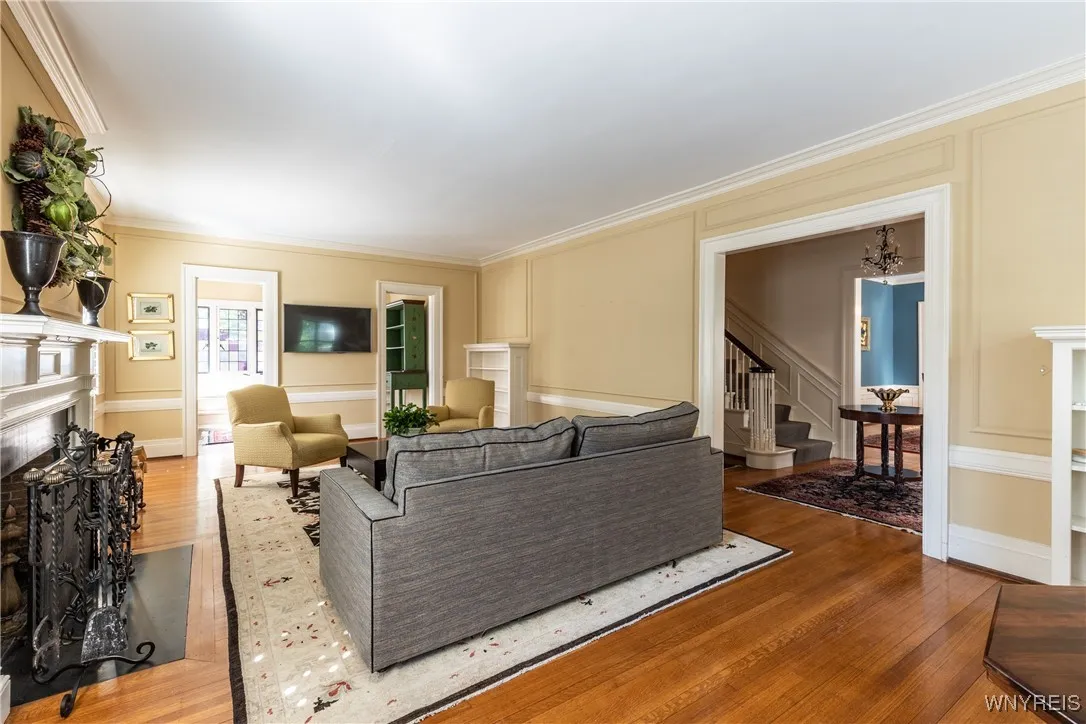 28 Penhurst Park, Buffalo, New York 14222, Buffalo, New York 14222, 4 Bedrooms Bedrooms, 13 Rooms Rooms,3 BathroomsBathrooms,Residential,For Sale,28 Penhurst Park, Buffalo, New York 14222,0,B1637976