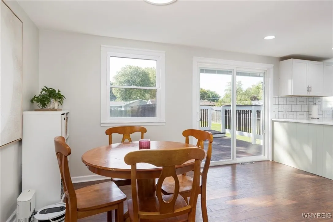 39 Brittany Drive, Amherst, New York 14228, Amherst, New York 14228, 3 Bedrooms Bedrooms, 5 Rooms Rooms,1 BathroomBathrooms,Residential,For Sale,39 Brittany Drive, Amherst, New York 14228,0,B1639028