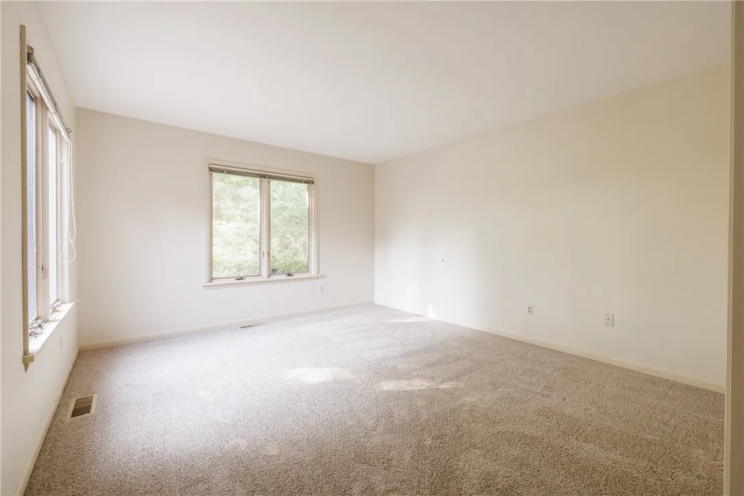 7 Sky Ridge Drive, Penfield, New York 14625, Penfield, New York 14625, 2 Bedrooms Bedrooms, 5 Rooms Rooms,2 BathroomsBathrooms,Residential,Closed,7 Sky Ridge Drive, Penfield, New York 14625,0,R1639233