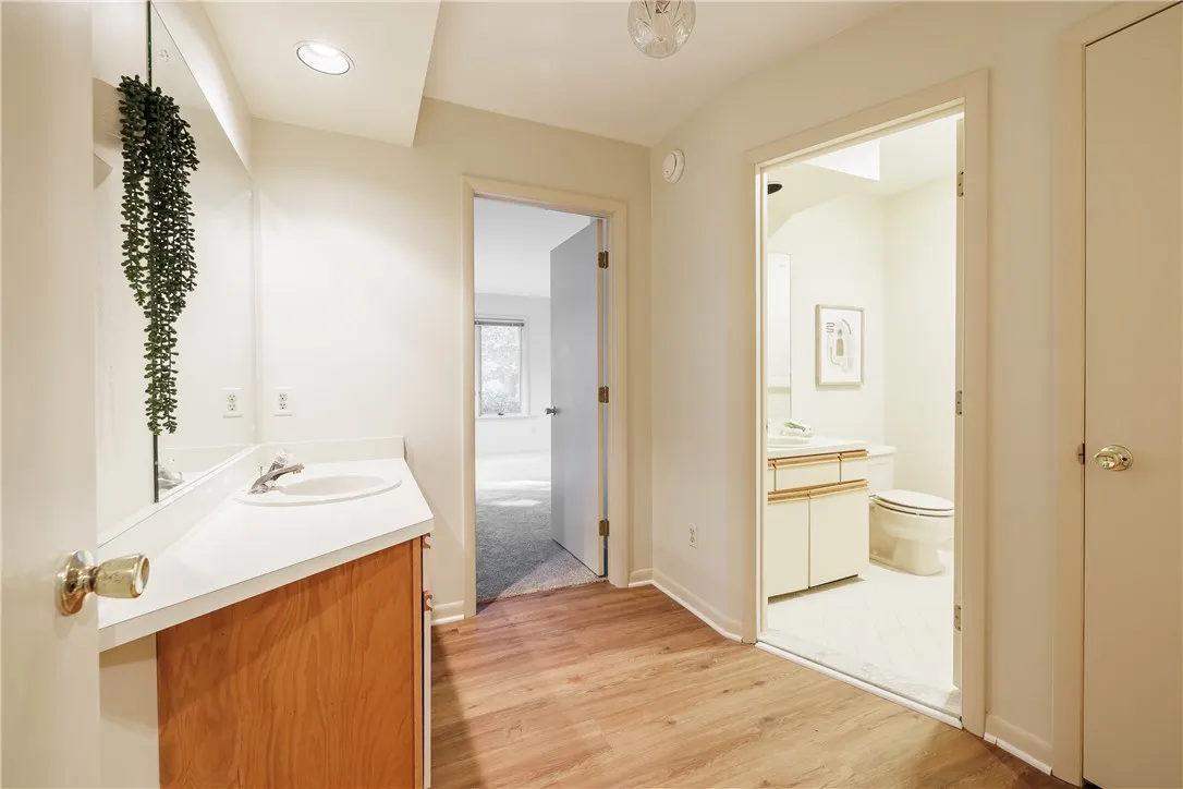 7 Sky Ridge Drive, Penfield, New York 14625, Penfield, New York 14625, 2 Bedrooms Bedrooms, 5 Rooms Rooms,2 BathroomsBathrooms,Residential,Closed,7 Sky Ridge Drive, Penfield, New York 14625,0,R1639233