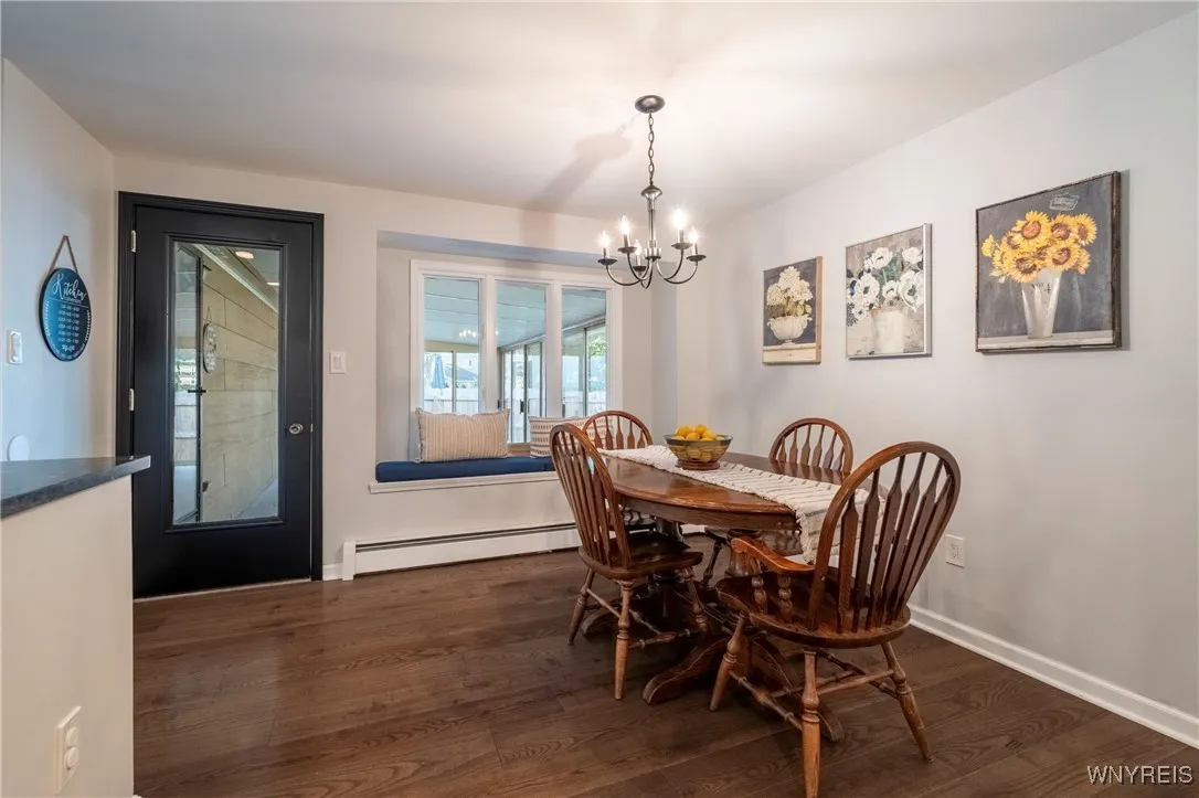 293 Bramblewood Lane, Amherst, New York 14051, Amherst, New York 14051, 2 Bedrooms Bedrooms, 5 Rooms Rooms,2 BathroomsBathrooms,Residential,Closed,293 Bramblewood Lane, Amherst, New York 14051,0,B1639039