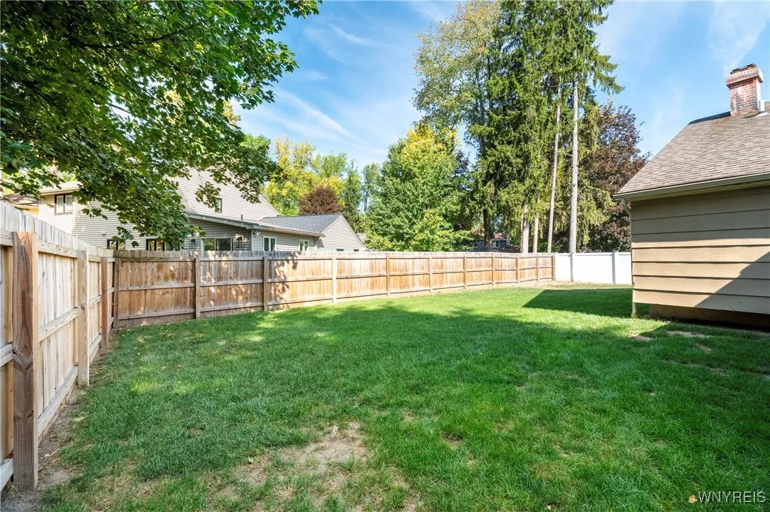 293 Bramblewood Lane, Amherst, New York 14051, Amherst, New York 14051, 2 Bedrooms Bedrooms, 5 Rooms Rooms,2 BathroomsBathrooms,Residential,Closed,293 Bramblewood Lane, Amherst, New York 14051,0,B1639039