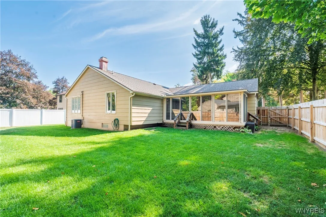 293 Bramblewood Lane, Amherst, New York 14051, Amherst, New York 14051, 2 Bedrooms Bedrooms, 5 Rooms Rooms,2 BathroomsBathrooms,Residential,Closed,293 Bramblewood Lane, Amherst, New York 14051,0,B1639039