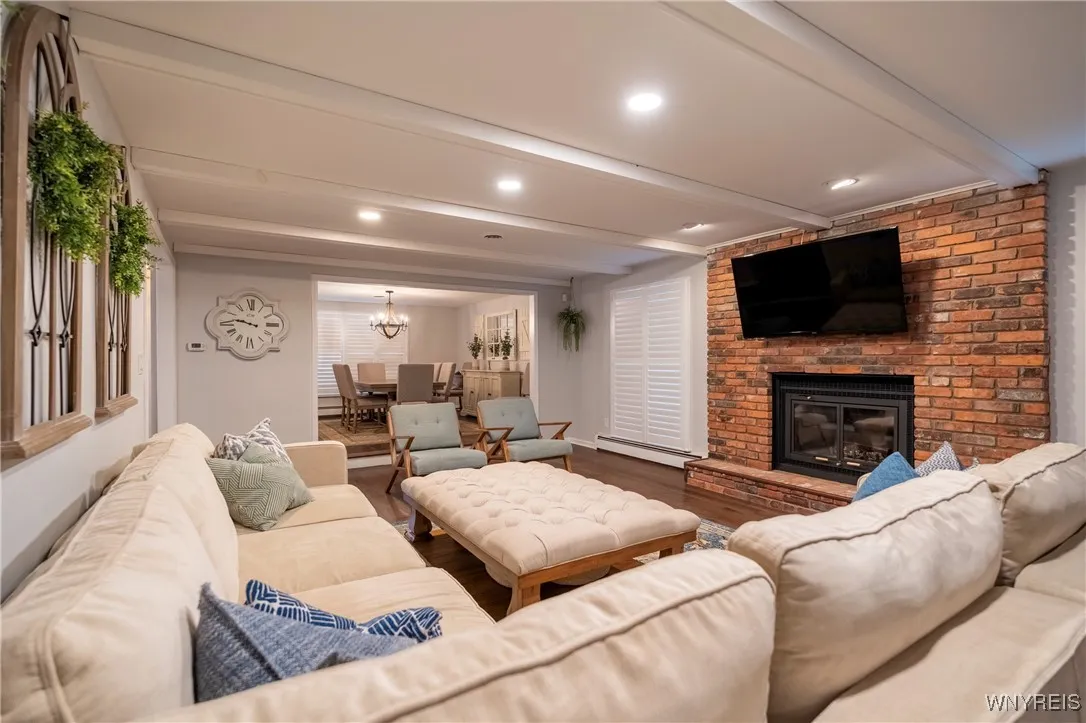 293 Bramblewood Lane, Amherst, New York 14051, Amherst, New York 14051, 2 Bedrooms Bedrooms, 5 Rooms Rooms,2 BathroomsBathrooms,Residential,Closed,293 Bramblewood Lane, Amherst, New York 14051,0,B1639039