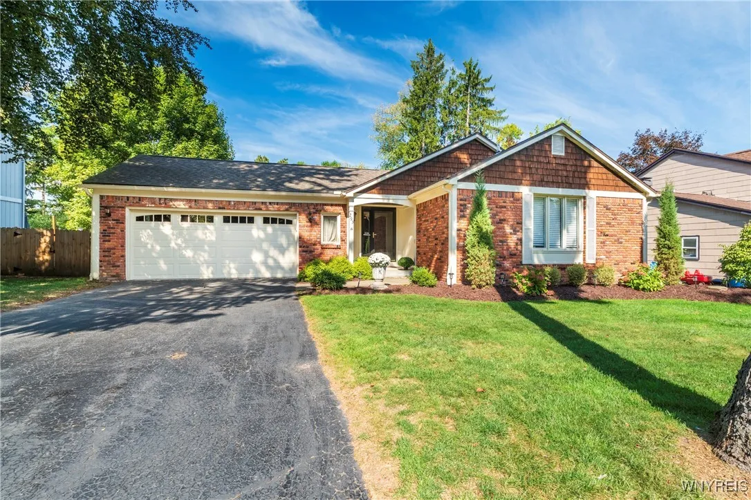 293 Bramblewood Lane, Amherst, New York 14051, Amherst, New York 14051, 2 Bedrooms Bedrooms, 5 Rooms Rooms,2 BathroomsBathrooms,Residential,Closed,293 Bramblewood Lane, Amherst, New York 14051,0,B1639039