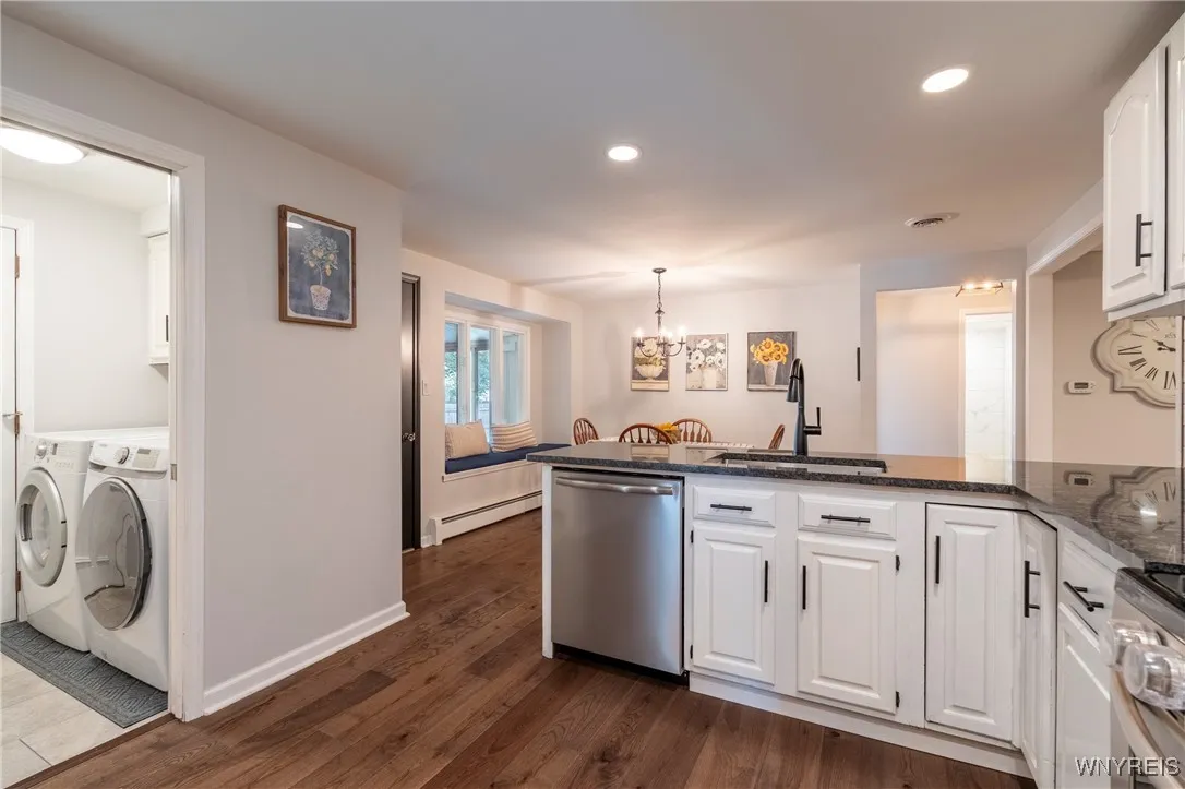 293 Bramblewood Lane, Amherst, New York 14051, Amherst, New York 14051, 2 Bedrooms Bedrooms, 5 Rooms Rooms,2 BathroomsBathrooms,Residential,Closed,293 Bramblewood Lane, Amherst, New York 14051,0,B1639039