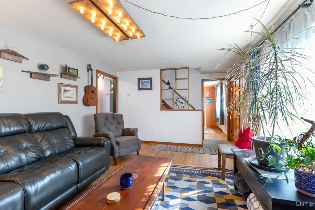 119 Suffolk Road, Camillus, New York 13219, Camillus, New York 13219, 3 Bedrooms Bedrooms, 7 Rooms Rooms,2 BathroomsBathrooms,Residential,Closed,119 Suffolk Road, Camillus, New York 13219,0,S1639118