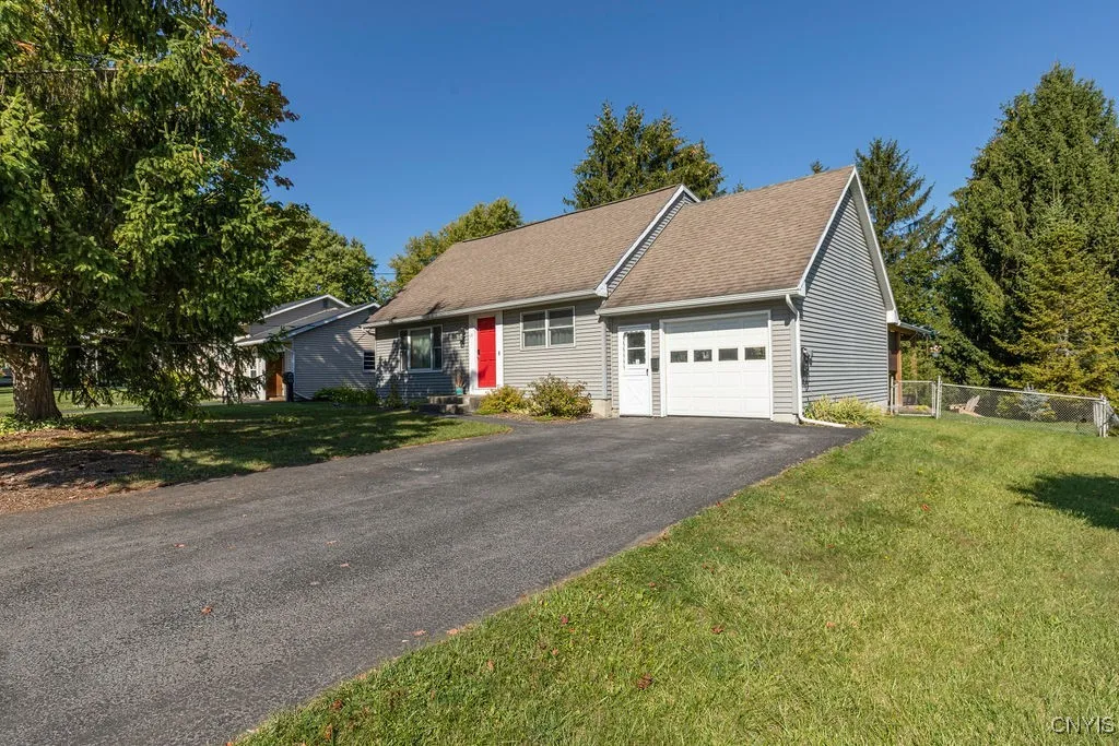 119 Suffolk Road, Camillus, New York 13219, Camillus, New York 13219, 3 Bedrooms Bedrooms, 7 Rooms Rooms,2 BathroomsBathrooms,Residential,Closed,119 Suffolk Road, Camillus, New York 13219,0,S1639118