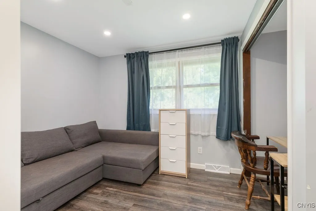 119 Suffolk Road, Camillus, New York 13219, Camillus, New York 13219, 3 Bedrooms Bedrooms, 7 Rooms Rooms,2 BathroomsBathrooms,Residential,Closed,119 Suffolk Road, Camillus, New York 13219,0,S1639118