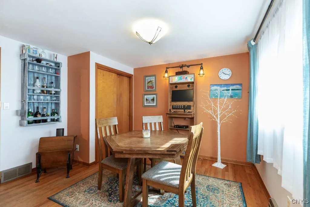 119 Suffolk Road, Camillus, New York 13219, Camillus, New York 13219, 3 Bedrooms Bedrooms, 7 Rooms Rooms,2 BathroomsBathrooms,Residential,Closed,119 Suffolk Road, Camillus, New York 13219,0,S1639118