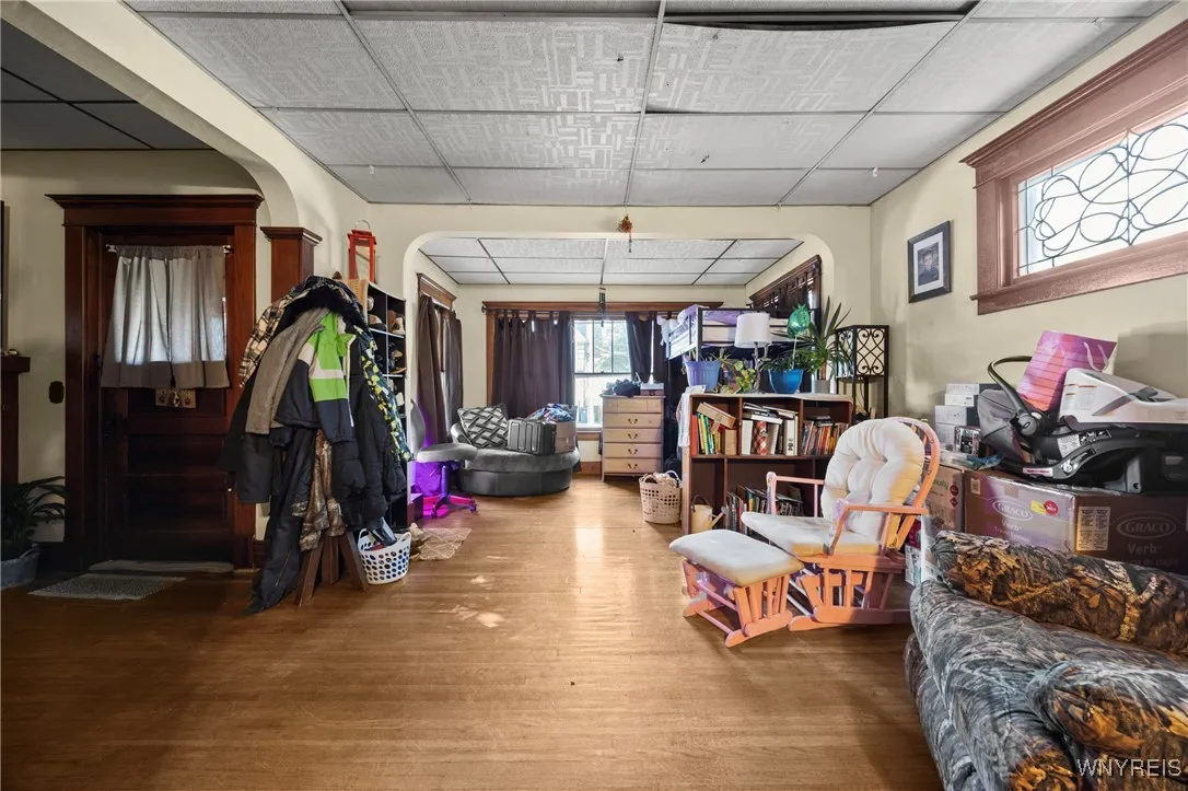 18 Sage Avenue, Buffalo, New York 14210, Buffalo, New York 14210, 6 Bedrooms Bedrooms, ,2 BathroomsBathrooms,Residential,For Sale,18 Sage Avenue, Buffalo, New York 14210,0,B1638579