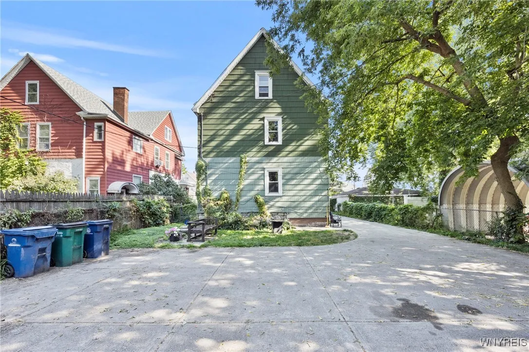 18 Sage Avenue, Buffalo, New York 14210, Buffalo, New York 14210, 6 Bedrooms Bedrooms, ,2 BathroomsBathrooms,Residential,For Sale,18 Sage Avenue, Buffalo, New York 14210,0,B1638579